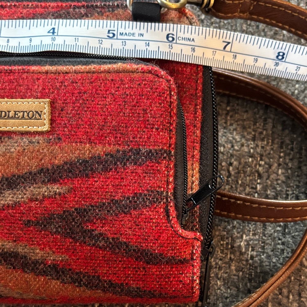 Pendleton Red and Tan Crossbody Bag - Picture 9 of 10